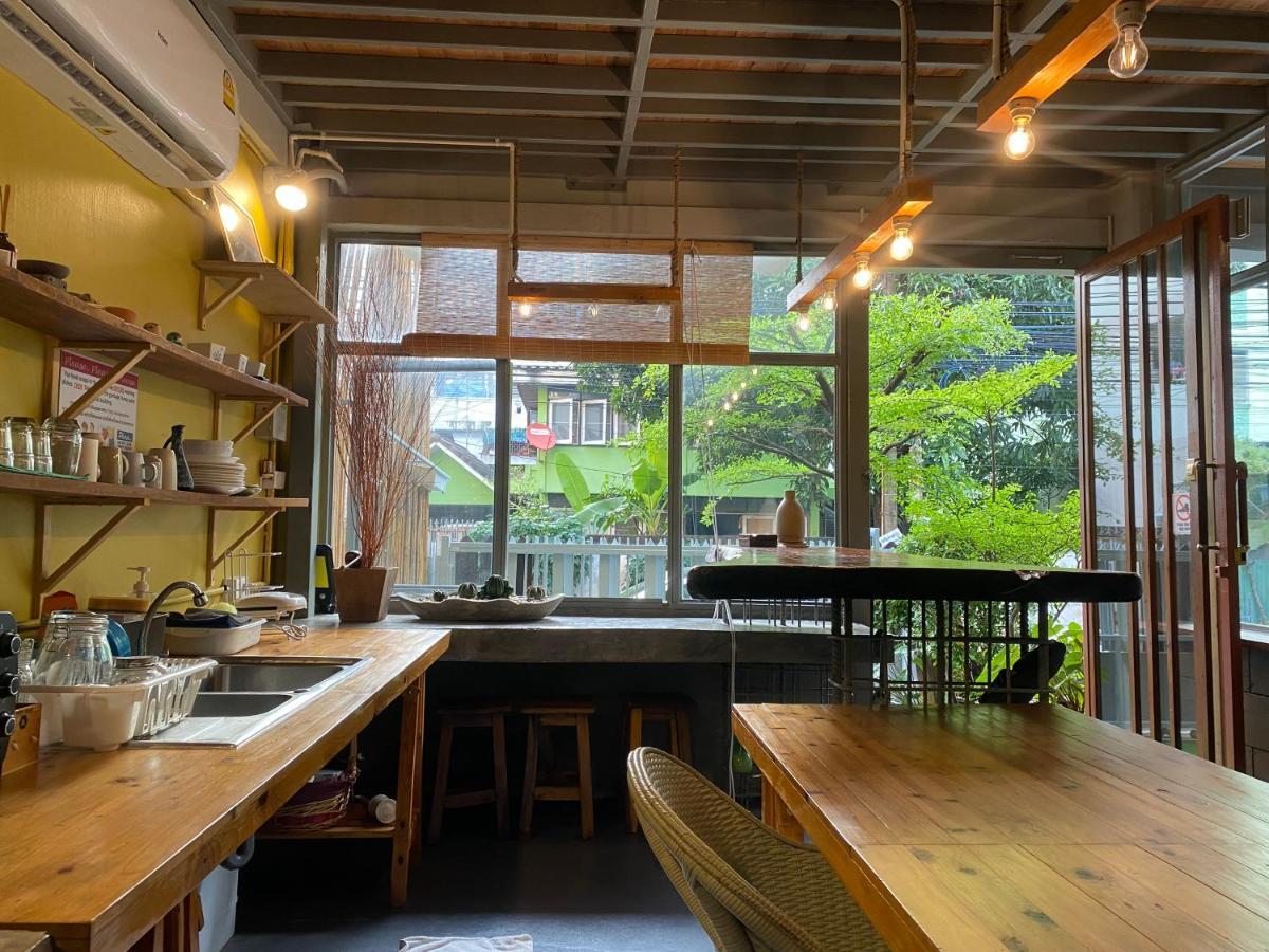 Nesuto Hostel Ramkamhaeng 52 Банкок Екстериор снимка