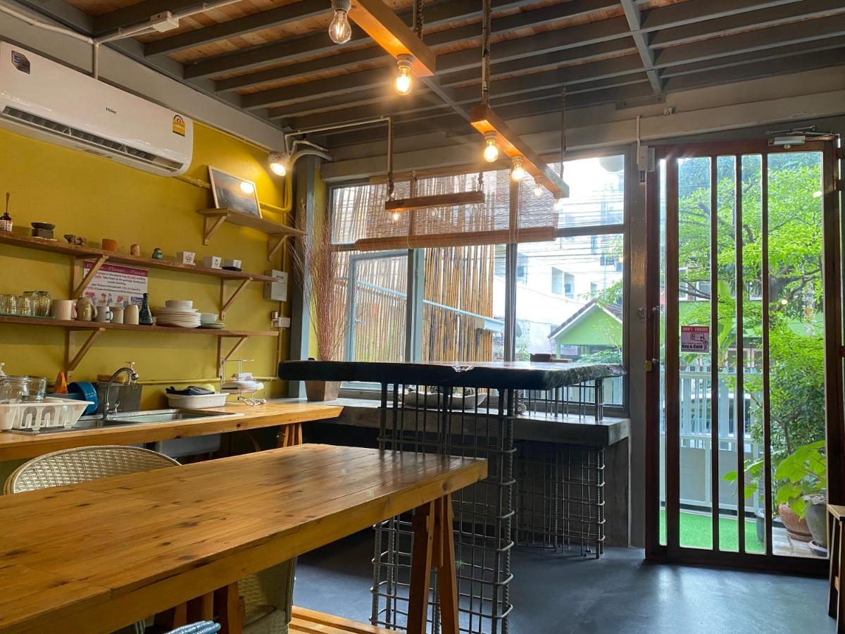 Nesuto Hostel Ramkamhaeng 52 Банкок Екстериор снимка