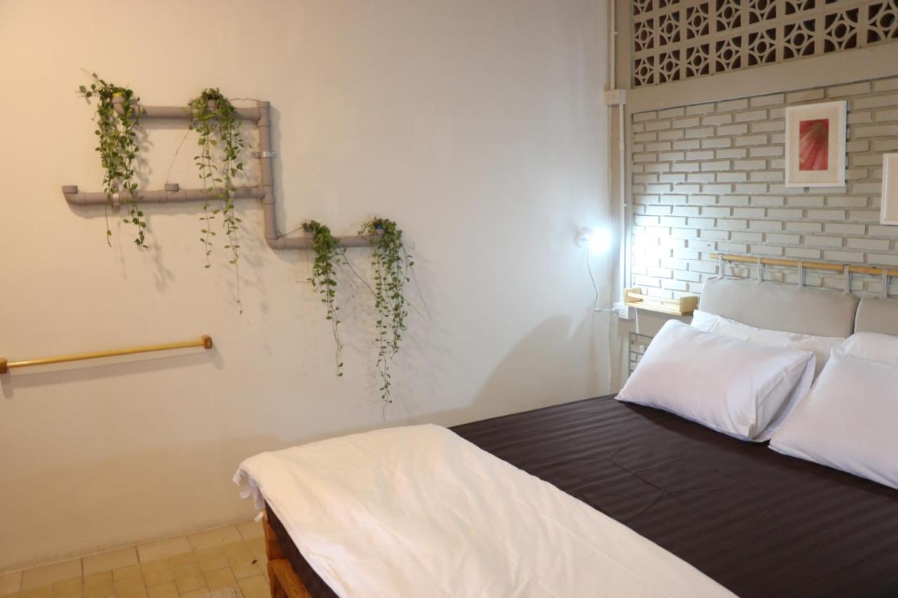 Nesuto Hostel Ramkamhaeng 52 Банкок Екстериор снимка