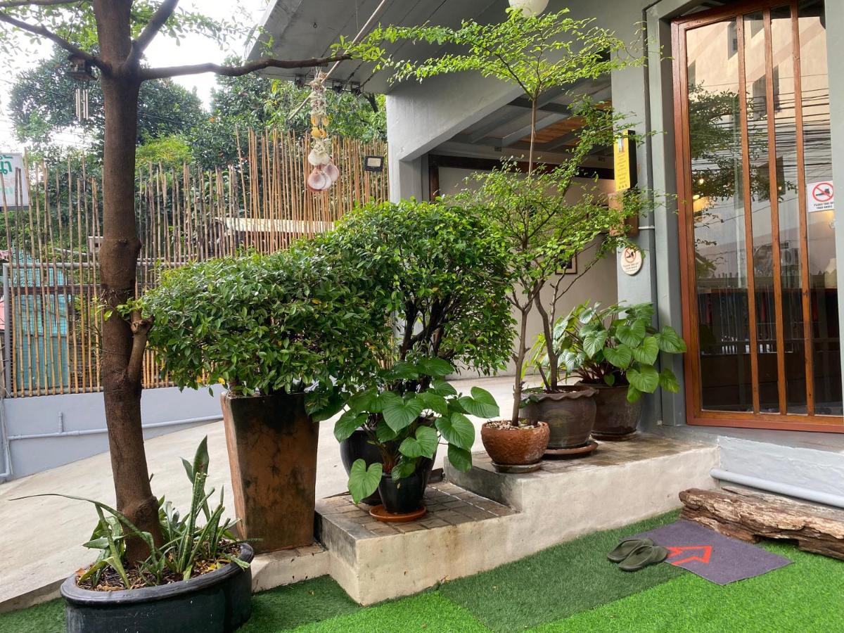 Nesuto Hostel Ramkamhaeng 52 Банкок Екстериор снимка