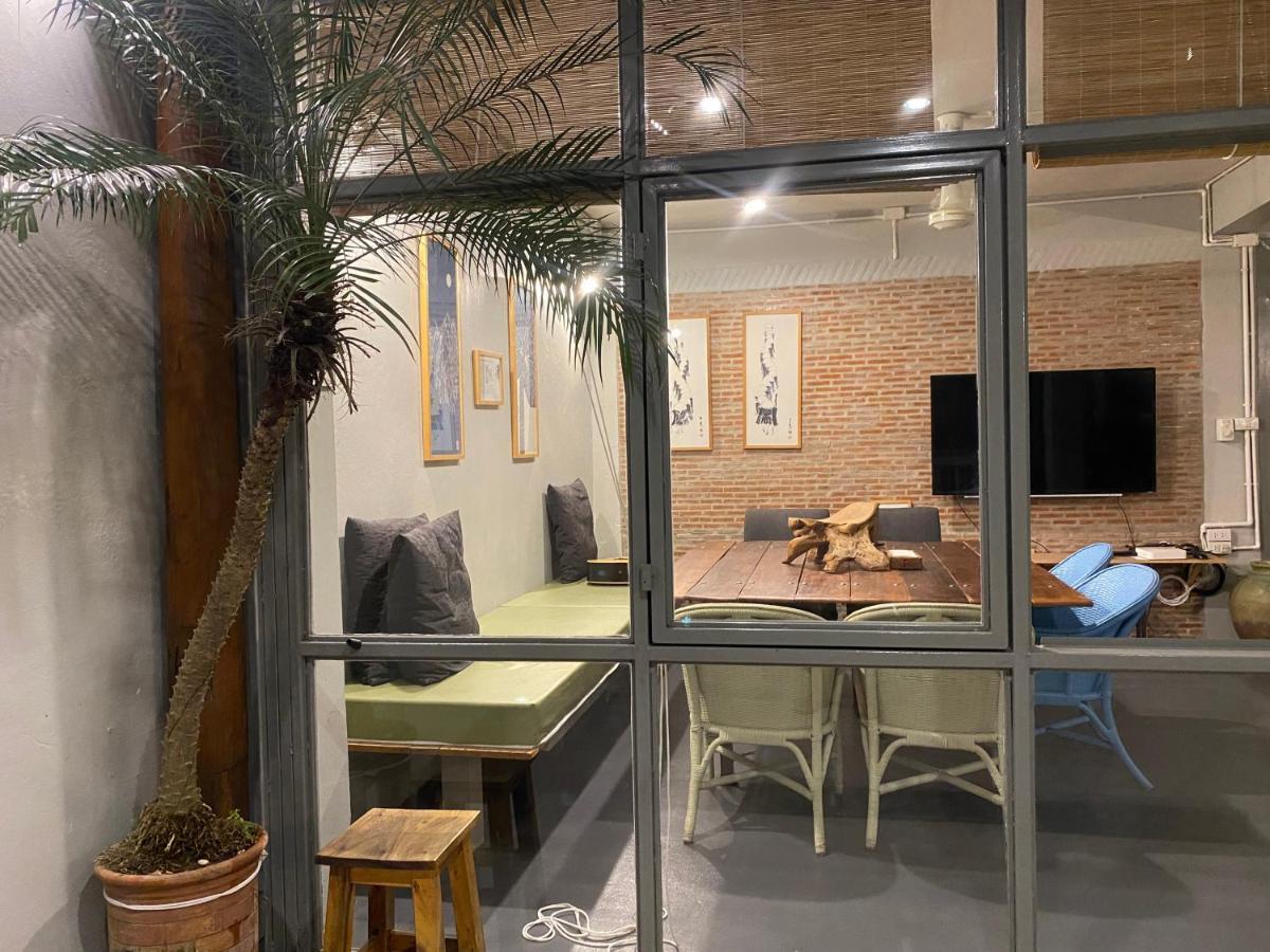 Nesuto Hostel Ramkamhaeng 52 Банкок Екстериор снимка